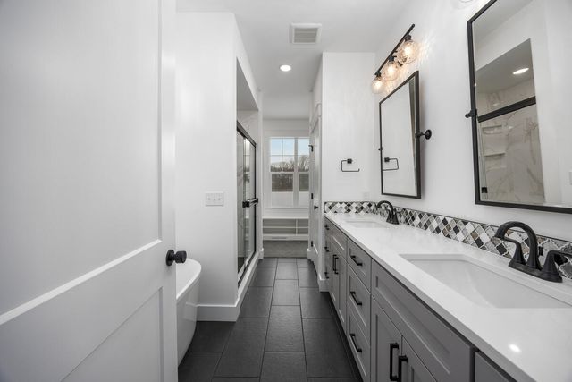 8774 Patterson Avenue Se, Caledonia Twp, MI 49316