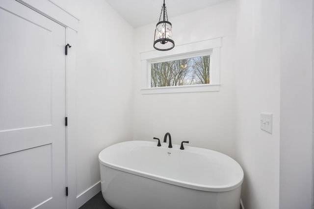 8774 Patterson Avenue Se, Caledonia Twp, MI 49316