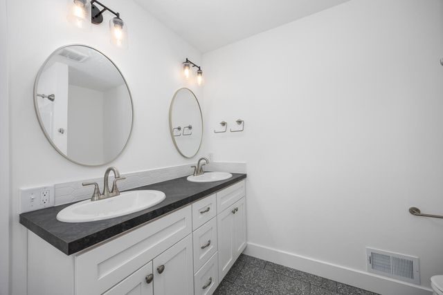 8774 Patterson Avenue Se, Caledonia Twp, MI 49316