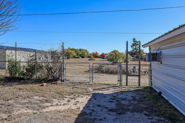 239 FRANCKLYN DR Drive, Howardwick, TX 79226