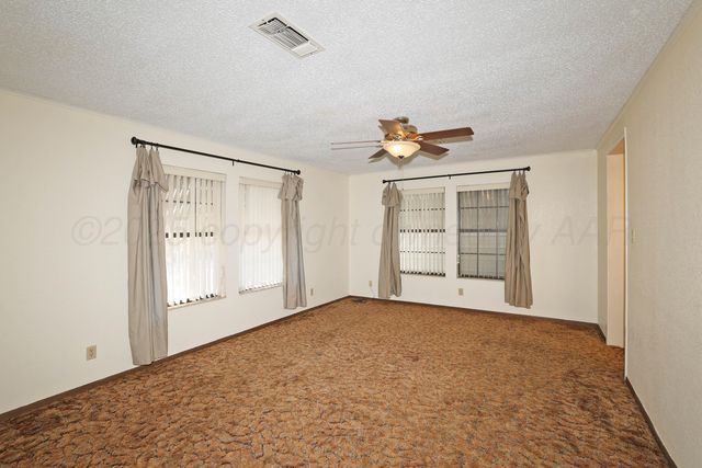 239 FRANCKLYN DR Drive, Howardwick, TX 79226