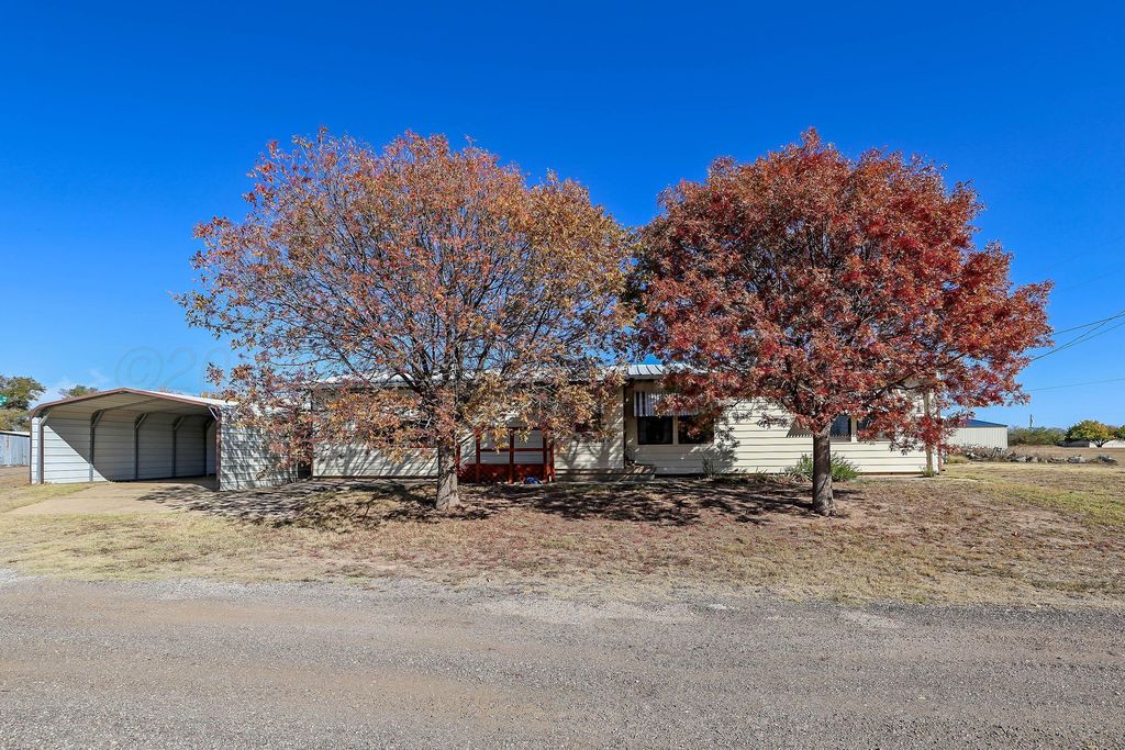 239 FRANCKLYN DR Drive, Howardwick, TX 79226