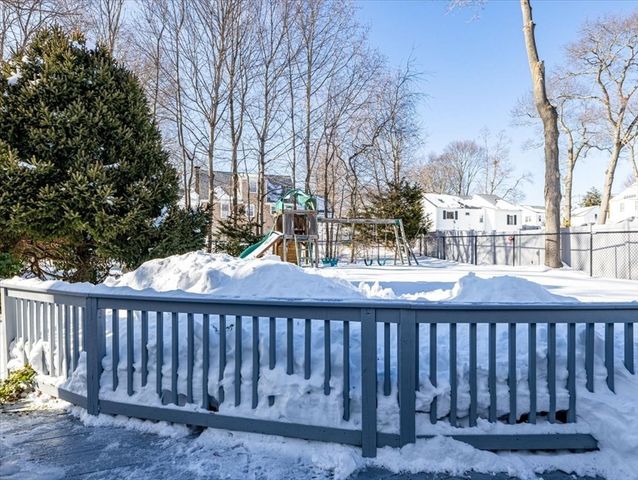 14 Eldridge Place, Westwood, MA 02090