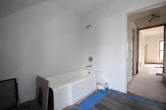 114 W Park Street, Vicksburg Vllg, MI 49097