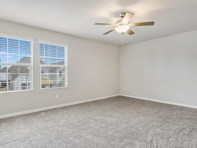 2612 Gateway Avenue, Corinth, TX 76210