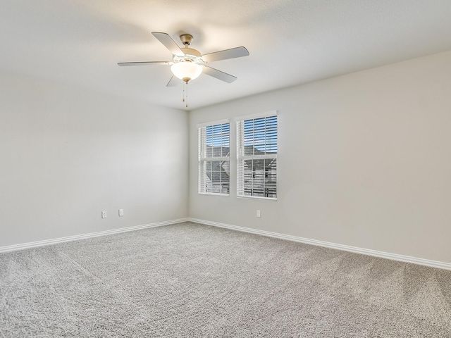 2612 Gateway Avenue, Corinth, TX 76210