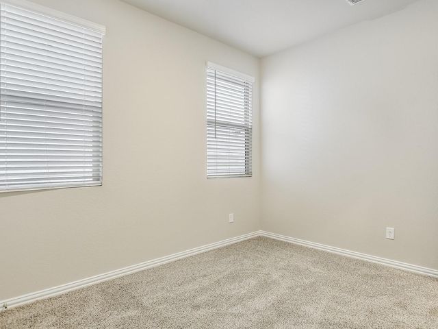 2612 Gateway Avenue, Corinth, TX 76210