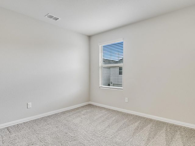 2612 Gateway Avenue, Corinth, TX 76210