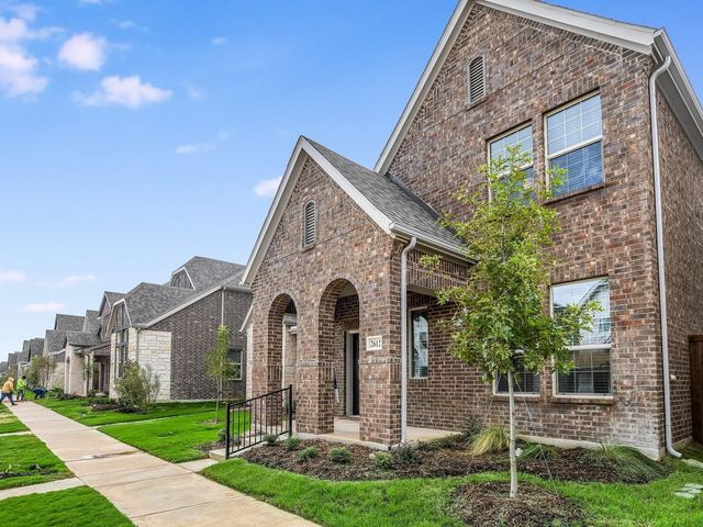 2612 Gateway Avenue, Corinth, TX 76210