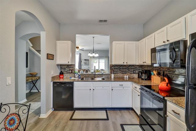 1134 CALABRIA AVENUE, Davenport, FL 33897