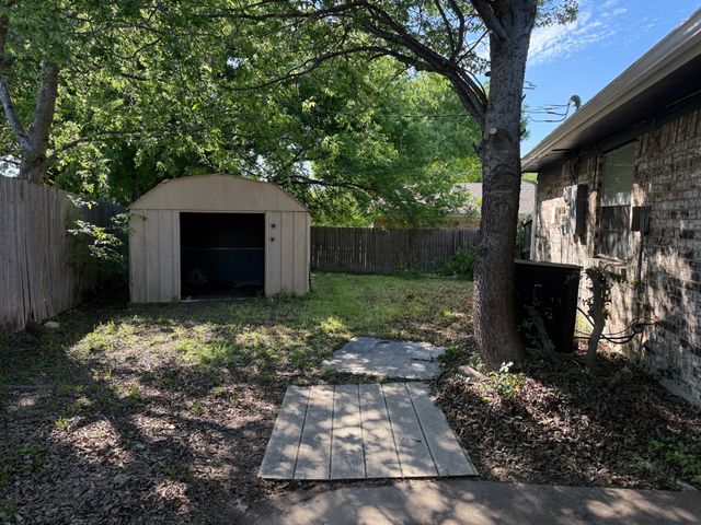 5901 Stardust Drive S, Watauga, TX 76148