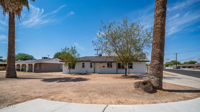 3302 W TURNEY Avenue, Phoenix, AZ 85017