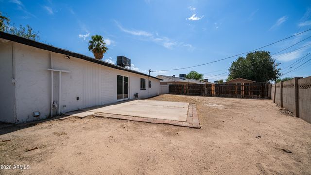 3302 W TURNEY Avenue, Phoenix, AZ 85017