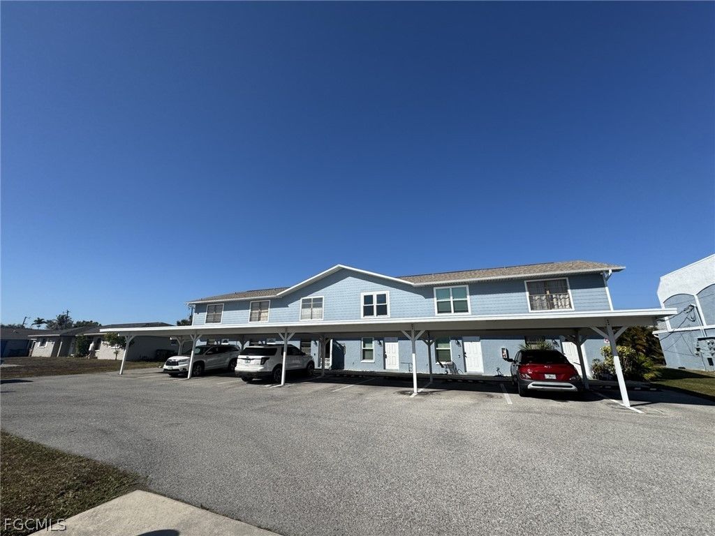 4520 SW 8th PL 4, Cape Coral, FL 33914