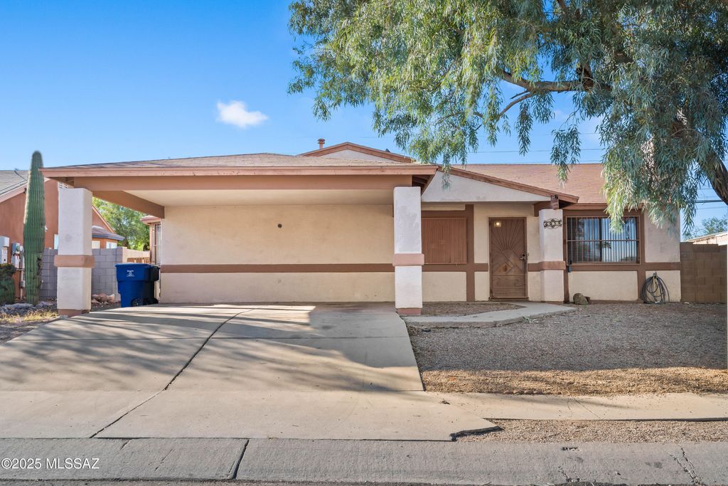 6050 S Springbrook Drive, Tucson, AZ 85746