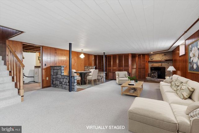 1792 SCHWENKSVILLE RD, Schwenksville, PA 19473