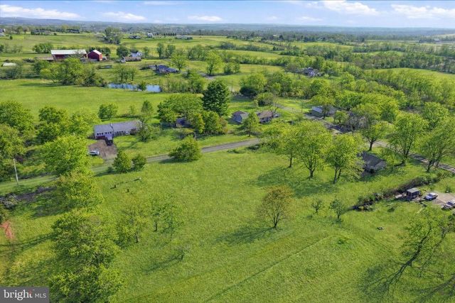 1792 SCHWENKSVILLE RD, Schwenksville, PA 19473