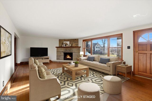 1792 SCHWENKSVILLE RD, Schwenksville, PA 19473