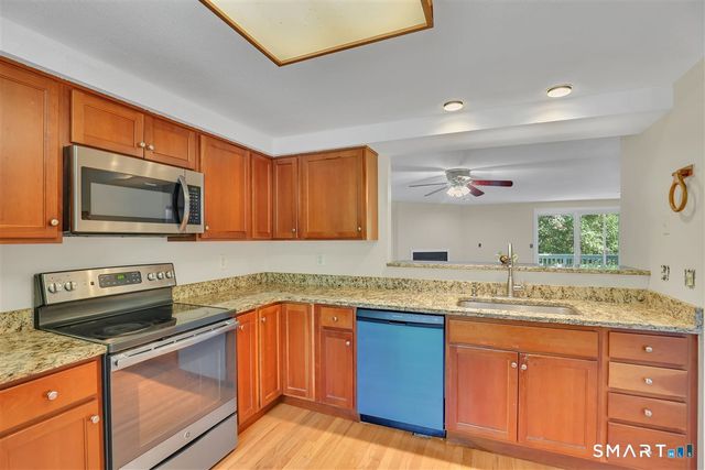 10 Valley Run Drive 10, Cromwell, CT 06416