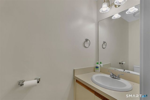 10 Valley Run Drive 10, Cromwell, CT 06416
