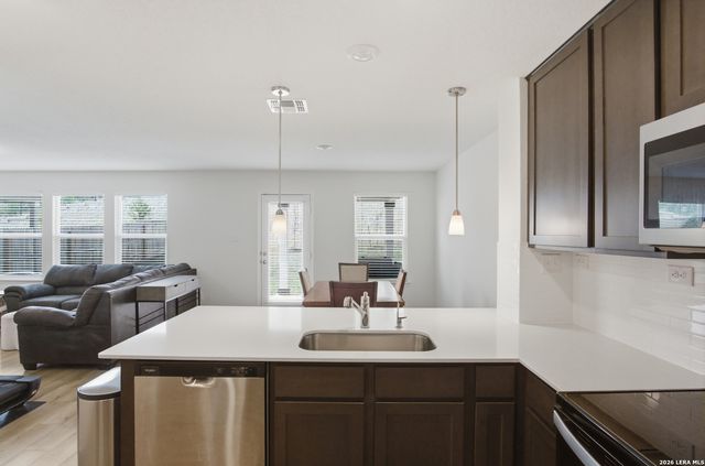 15411 OCEANUS DR, San Antonio, TX 78245