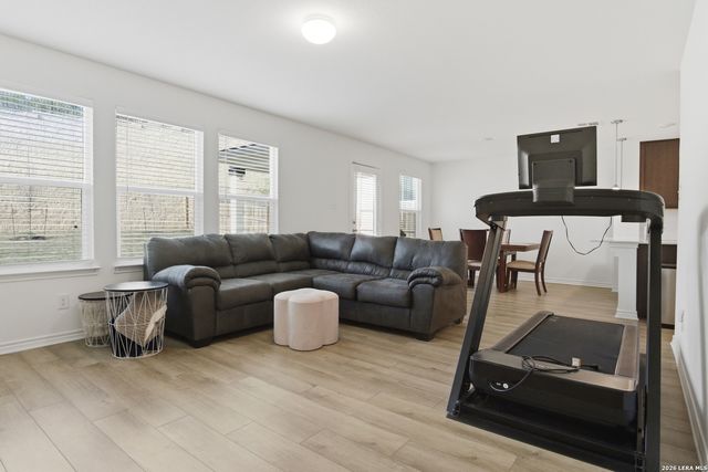 15411 OCEANUS DR, San Antonio, TX 78245