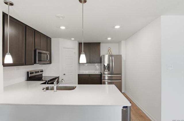 15411 OCEANUS DR, San Antonio, TX 78245