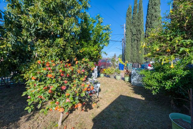 202 Olivero Rd, Modesto, CA 95358