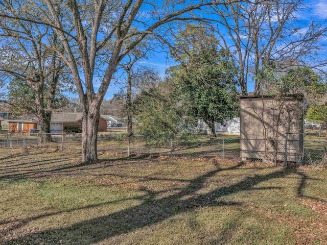 1204 Jenny St., Longview, TX 75604