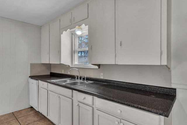 1204 Jenny St., Longview, TX 75604