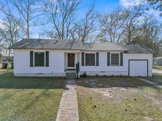 1204 Jenny St., Longview, TX 75604