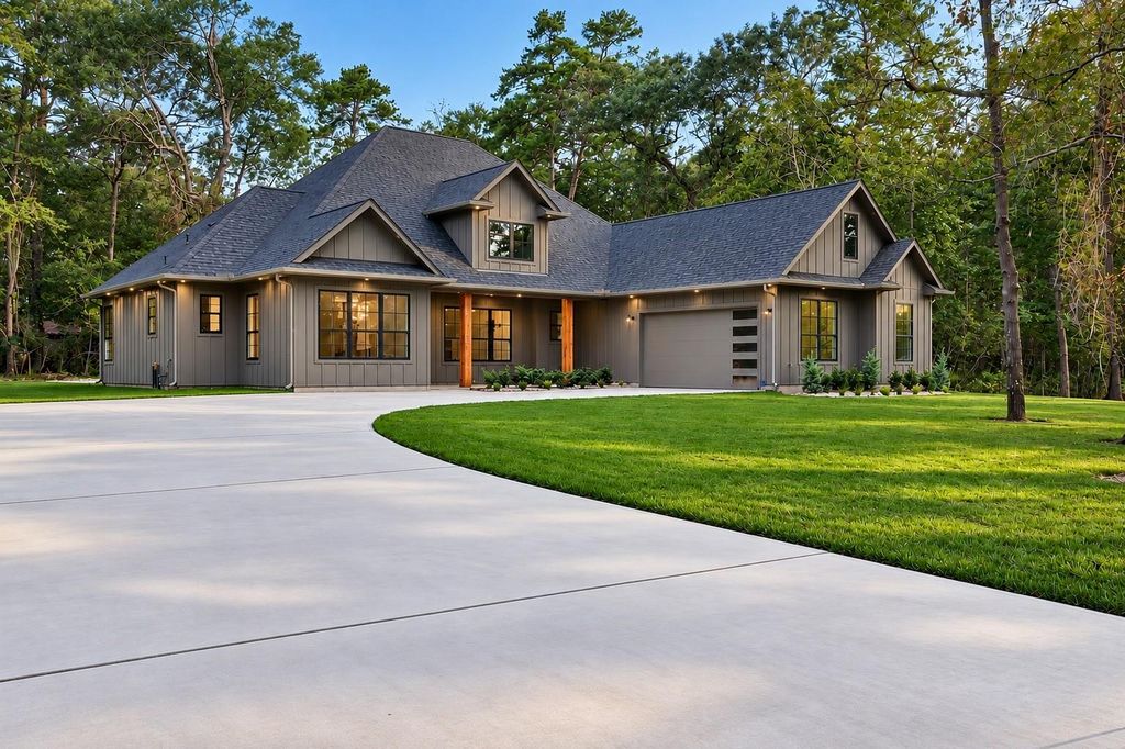 11299 Blue Heron Drive, Plantersville, TX 77363