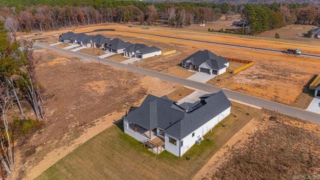 6143 Majestic Waters, Benton, AR 72019