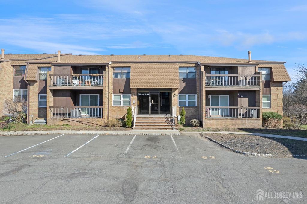 529 Sharon Garden Court, Woodbridge Proper, NJ 07095