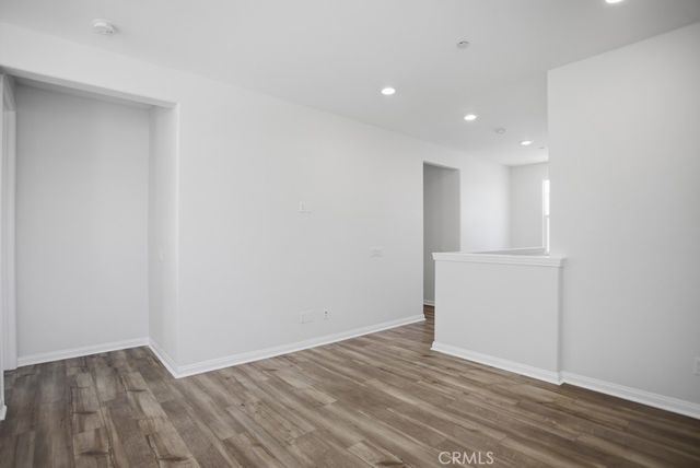 570 Jubilee Place, Santa Paula, CA 93060