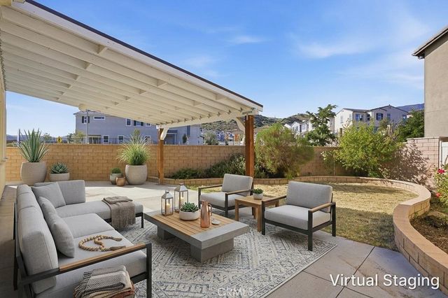 570 Jubilee Place, Santa Paula, CA 93060