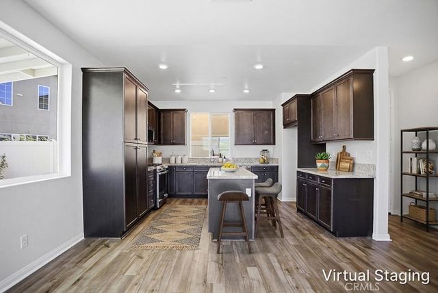 570 Jubilee Place, Santa Paula, CA 93060
