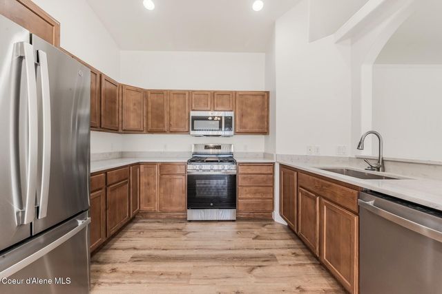 2633 N Partridge Lp, Post Falls, ID 83854