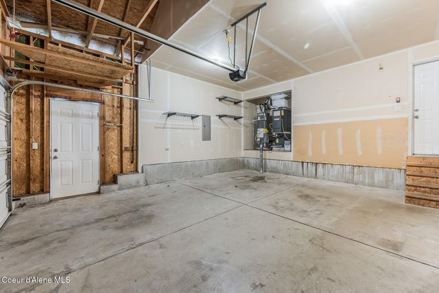 2633 N Partridge Lp, Post Falls, ID 83854