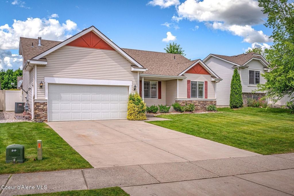 2633 N Partridge Lp, Post Falls, ID 83854 photo 2