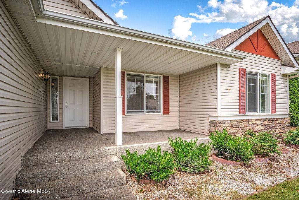 2633 N Partridge Lp, Post Falls, ID 83854 photo 3