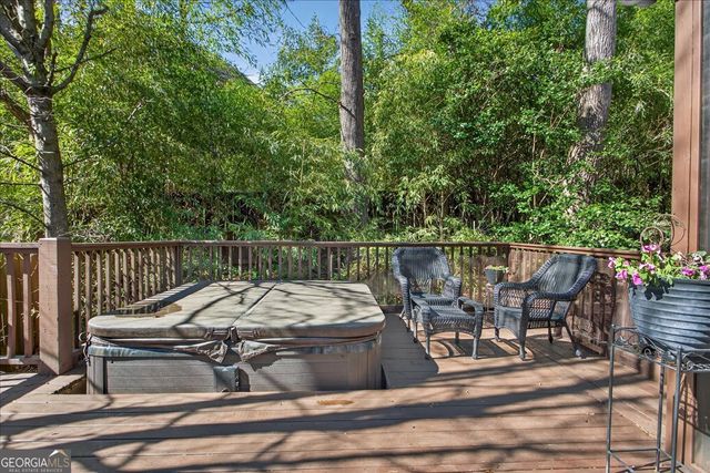 1812 Buckhead Valley Lane NE, Atlanta, GA 30324