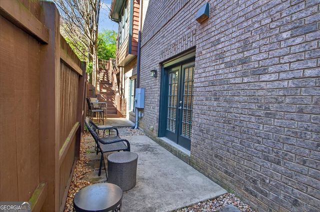 1812 Buckhead Valley Lane NE, Atlanta, GA 30324