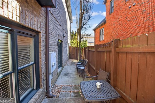 1812 Buckhead Valley Lane NE, Atlanta, GA 30324