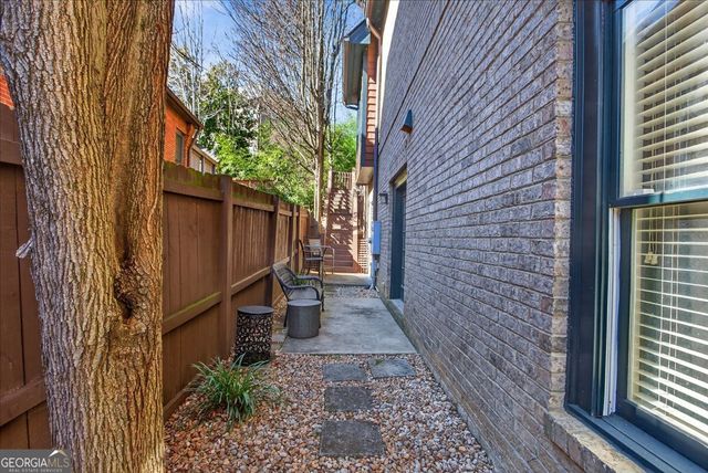 1812 Buckhead Valley Lane NE, Atlanta, GA 30324