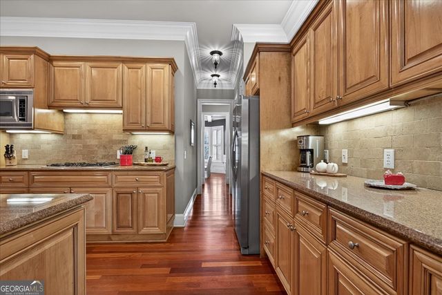 1812 Buckhead Valley Lane NE, Atlanta, GA 30324