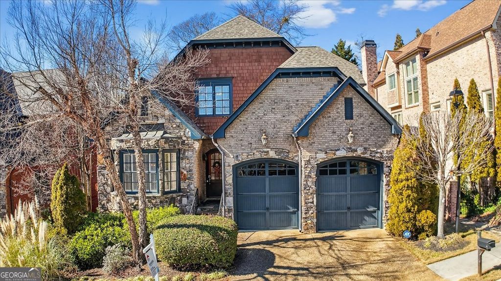 1812 Buckhead Valley Lane NE, Atlanta, GA 30324