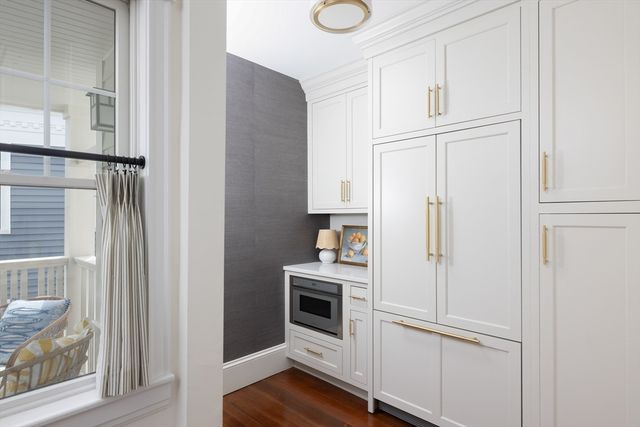 47 Vassal Lane 3, Cambridge, MA 02138