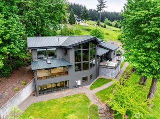 813 Varsity Road, Kalama, WA 98625