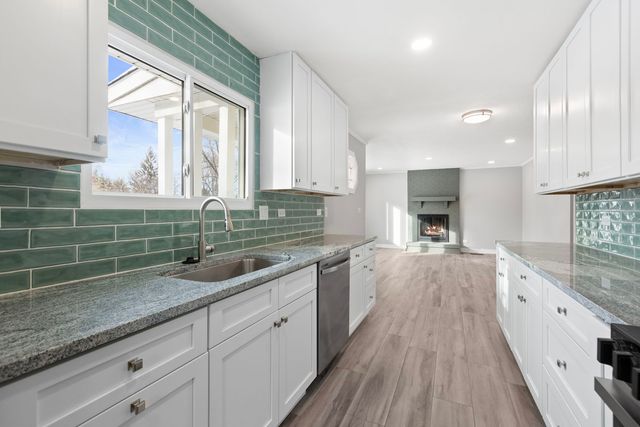 475 E Merle Lane, Wheeling, IL 60090